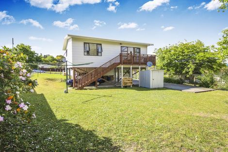 Photo of property in 142 Moire Road, West Harbour, Auckland, 0618