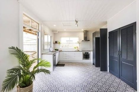 Photo of property in 31 Frederick Street, Terrace End, Palmerston North, 4410