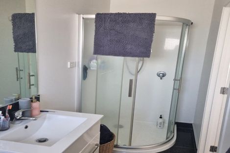 Photo of property in 1/1 June Place, Hamilton East, Hamilton, 3216