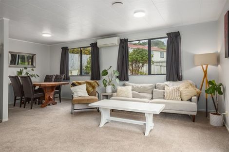 Photo of property in 21a Rose Street, Ranui, Porirua, 5024