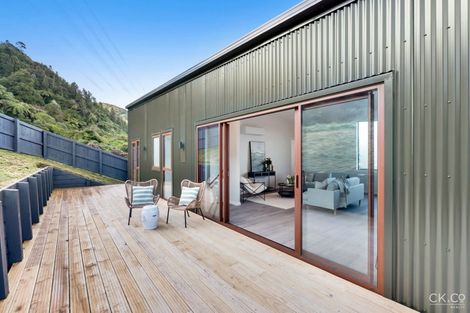 Photo of property in 18 Colorado Road, Totara Park, Upper Hutt, 5018