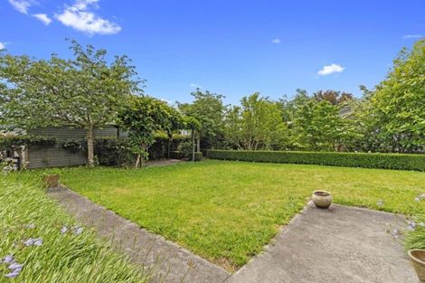 Photo of property in 43 Cambridge Road, Hillcrest, Hamilton, 3216