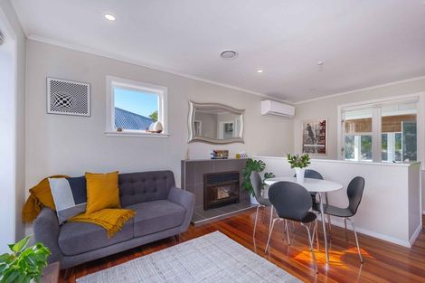 Photo of property in 51 Handyside Street, Tawa, Wellington, 5028