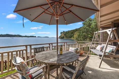 Photo of property in 39 Opahi Bay Road, Mahurangi West, Warkworth, 0983