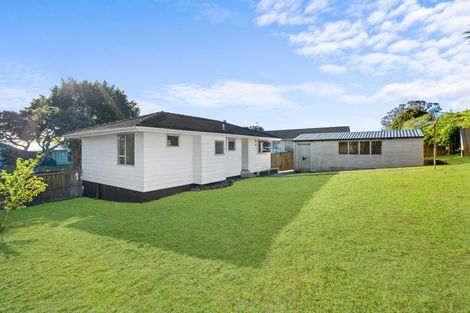 Photo of property in 36 Frobisher Way, Clendon Park, Auckland, 2103