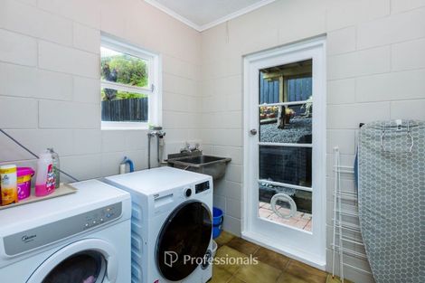 Photo of property in 52 Cypress Drive, Maungaraki, Lower Hutt, 5010