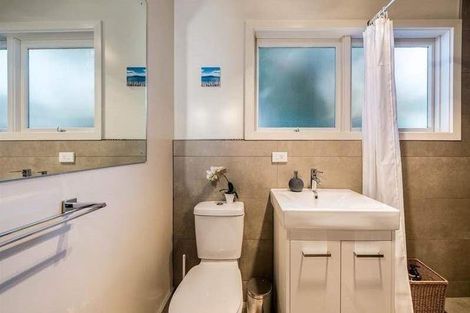 Photo of property in 8 Taumata Road, Castor Bay, Auckland, 0620