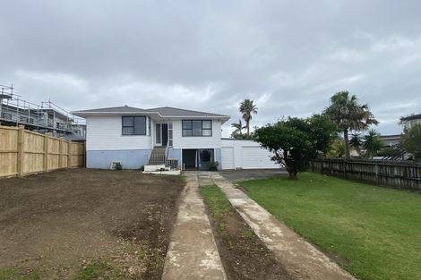 Photo of property in 17 Bradbury Road, Botany Downs, Auckland, 2010