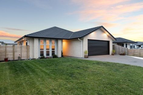 Photo of property in 3 Rotomanu Place, Pyes Pa, Tauranga, 3112