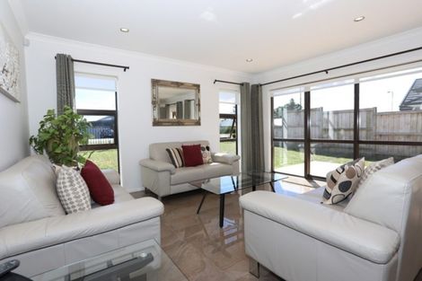 Photo of property in 68 Manuel Road, Silverdale, 0932