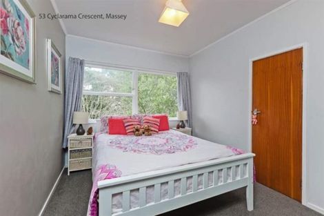 Photo of property in 53 Cyclarama Crescent, Massey, Auckland, 0614