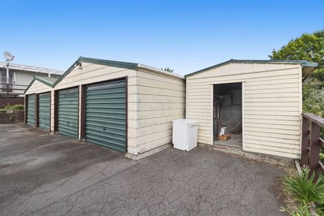 Photo of property in 8 Collingwood Road, Waiuku, 2123