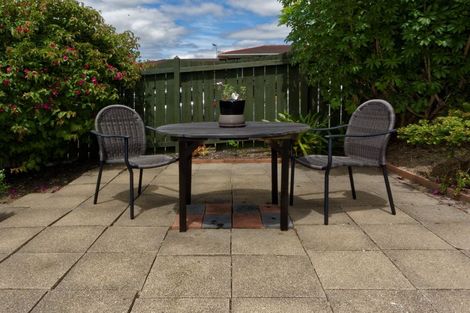 Photo of property in 1/6 Butterworth Drive, Glendene, Auckland, 0602