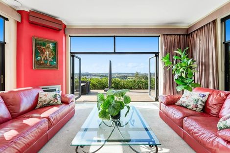 Photo of property in 13 Seagate Place, Red Beach, 0932