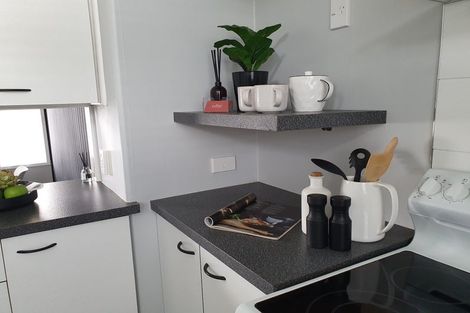 Photo of property in 2 Drury Street, Cloverlea, Palmerston North, 4412