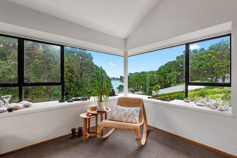 Photo of property in 1/18 The Esplanade, Castor Bay, Auckland, 0620