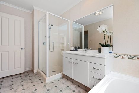 Photo of property in 72b Beachwater Drive, Papamoa Beach, Papamoa, 3118