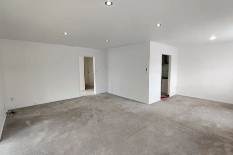 Photo of property in 3/10 Aberfeldy Avenue, Highland Park, Auckland, 2010