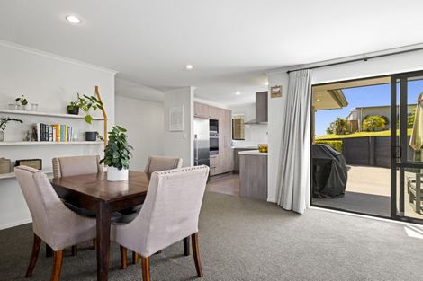 Photo of property in 92 Falcon Drive, Welcome Bay, Tauranga, 3112