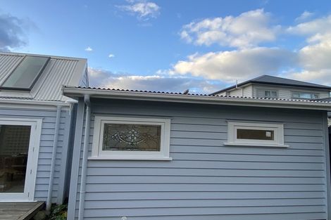 Photo of property in 80 Lake Road, Narrow Neck, Auckland, 0624