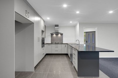 Photo of property in 24 Hollinger Place, Nawton, Hamilton, 3200