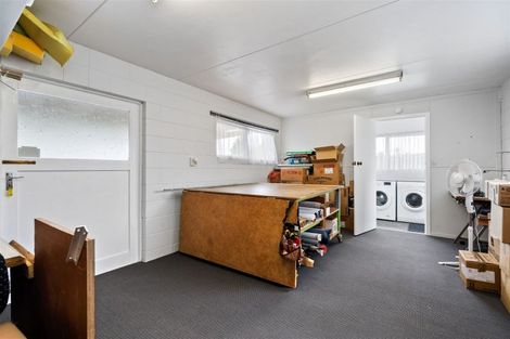 Photo of property in 15 Old Onerahi Road, Onerahi, Whangarei, 0110
