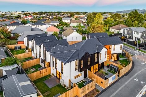 Photo of property in 2/1 Huia Street, Riccarton, Christchurch, 8041