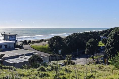 Photo of property in 2a Beach Street, Fitzroy, New Plymouth, 4312