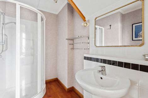 Photo of property in 14 George Street, Hospital Hill, Napier, 4110