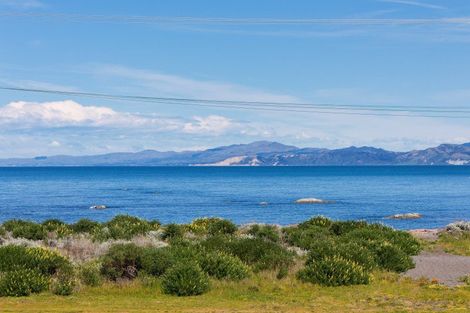 Photo of property in 15 South Bay Parade, South Bay, Kaikoura, 7300