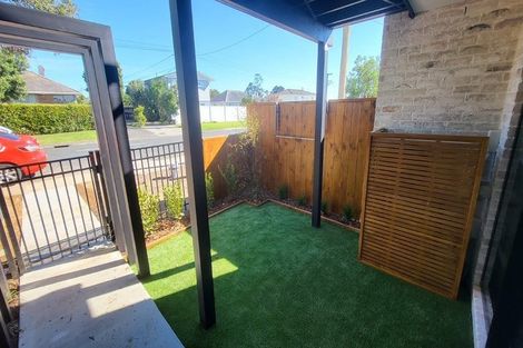 Photo of property in 1/137 Tirimoana Road, Te Atatu South, Auckland, 0602