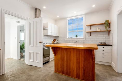 Photo of property in 379 Adelaide Road, Newtown, Wellington, 6021