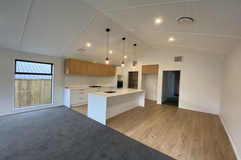 Photo of property in 105 Jack Hanley Drive, Jacks Point, Queenstown, 9371