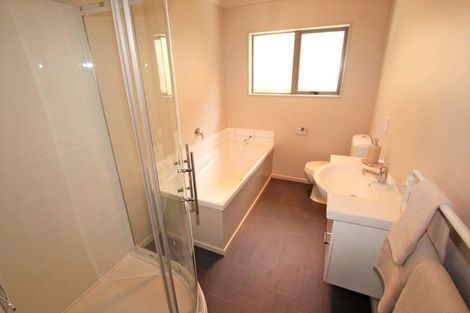 Photo of property in 16 Spritsail Place, Whitby, Porirua, 5024