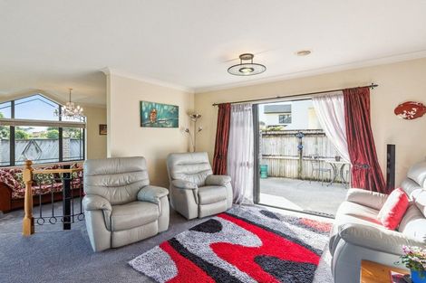 Photo of property in 1 Quadrant Heights, Paraparaumu, 5032
