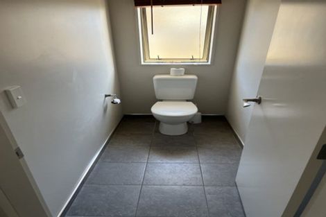 Photo of property in 51 Gandalf Crescent, Paraparaumu, 5032