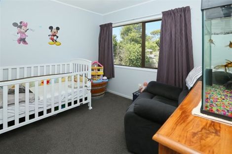 Photo of property in 5 Coey Place, Glen Eden, Auckland, 0602