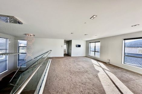 Photo of property in 33 Rohi Place, Flat Bush, Auckland, 2019