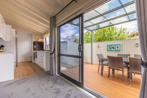 Photo of property in 2/832 Cook Place, Raureka, Hastings, 4120