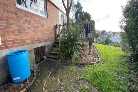 Photo of property in 2/7 Havana Place, Glenfield, Auckland, 0629