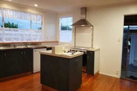 Photo of property in 76 South Road, Manaia, 4612