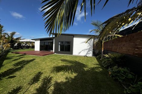 Photo of property in 2 Piper Way, Glen Avon, New Plymouth, 4312