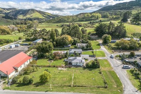 Photo of property in 10 Dundas Street, Porangahau, 4291