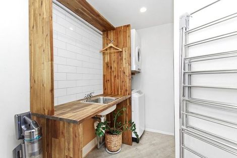 Photo of property in 1 Avonlea Grove, Belmont, Lower Hutt, 5010