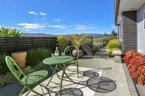 Photo of property in 146 Endeavour Drive, Whitby, Porirua, 5024