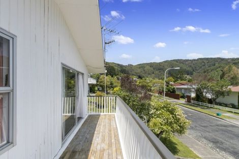 Photo of property in 31 Holland Street, Wainuiomata, Lower Hutt, 5014