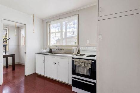 Photo of property in 69 Arimu Road, Papakura, 2110