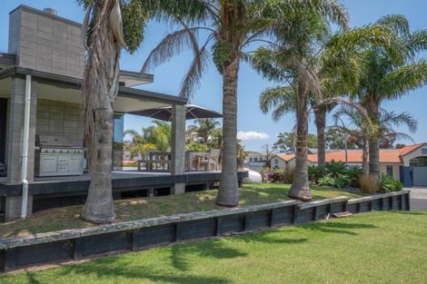 Photo of property in 10 Bayside Drive, Coopers Beach, 0420