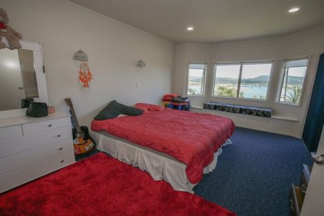 Photo of property in 13 Bush Point Road, Cable Bay, 0420