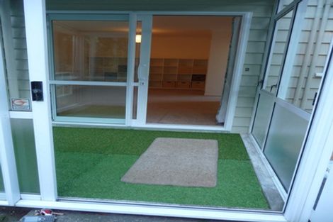 Photo of property in 11 Melrose Road, Island Bay, Wellington, 6023